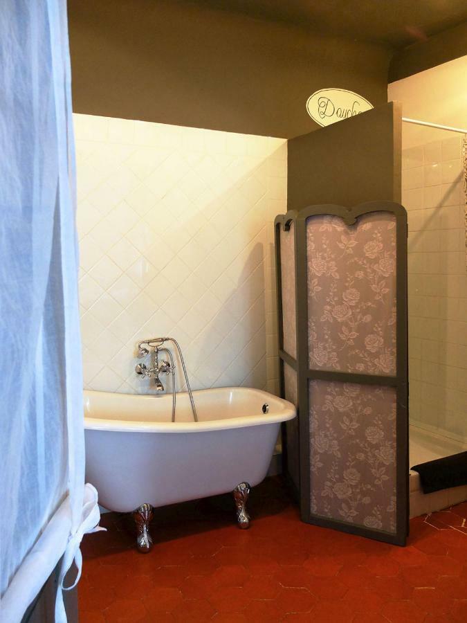 Le Bargidou Panzió Carcès Kültér fotó